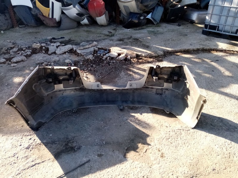 Recambio de paragolpes trasero para renault megane ii coupe/cabrio 1.9 dci diesel referencia OEM IAM 8200119068 8200196765 