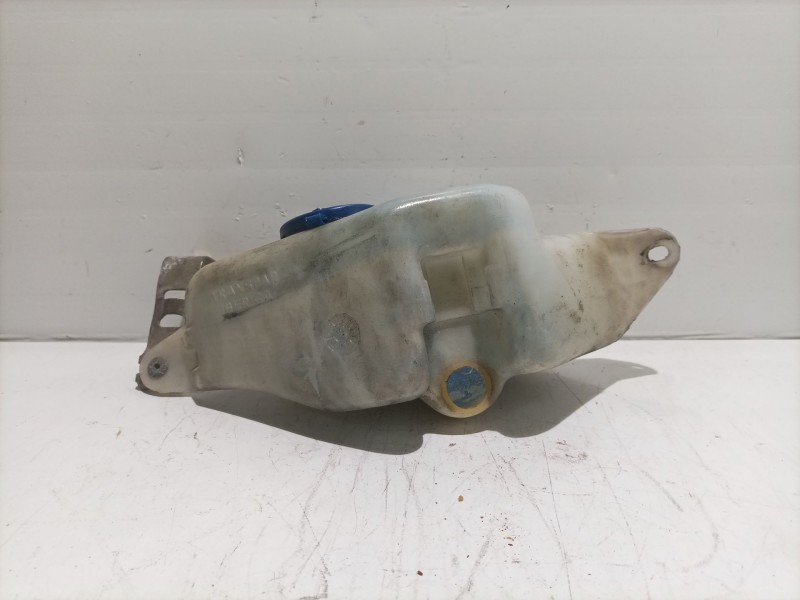 Recambio de deposito limpia para peugeot 205 berlina referencia OEM IAM   