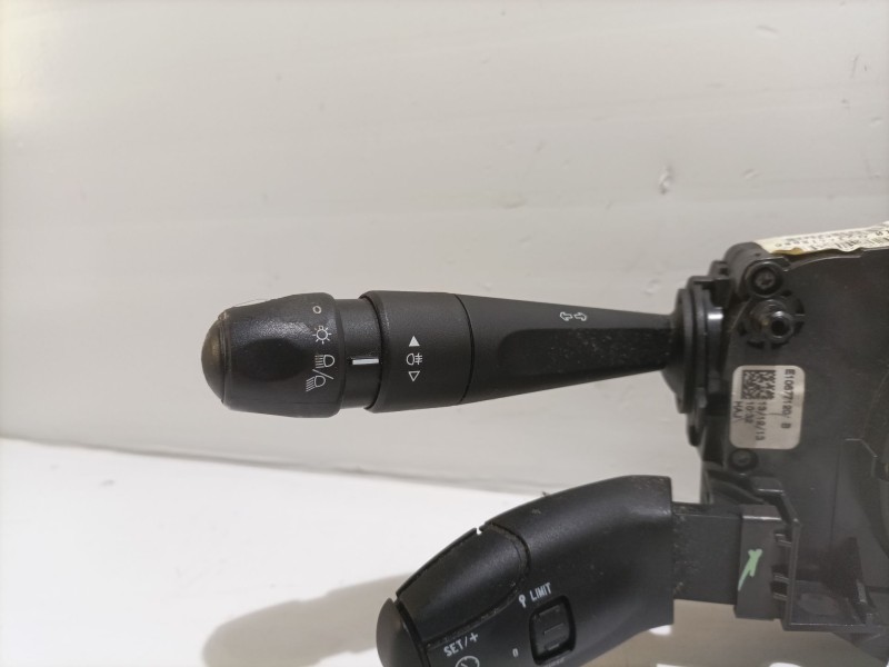 Recambio de mando luces para peugeot 208 referencia OEM IAM 98081771ZD01  ZB0A720C