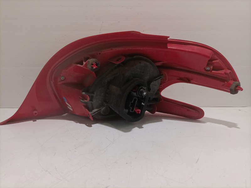 Recambio de piloto trasero izquierdo para peugeot 208 referencia OEM IAM 9672628280  