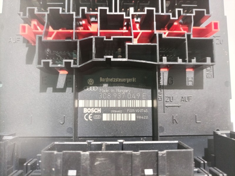 Recambio de caja reles / fusibles para volkswagen passat cc (357) referencia OEM IAM 3C8937049E  F005V00745