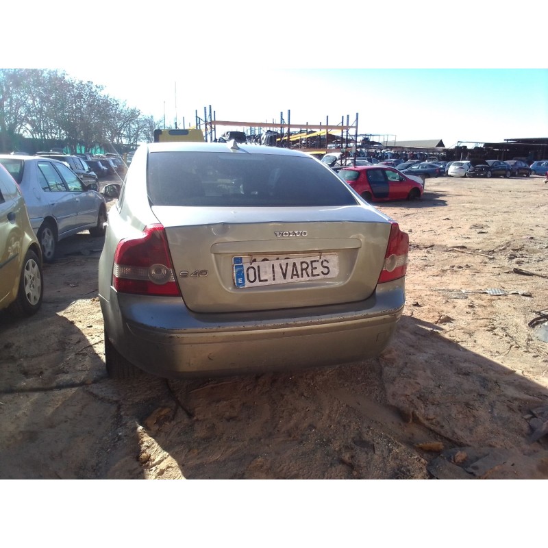 volvo s40 berlina del año 2006