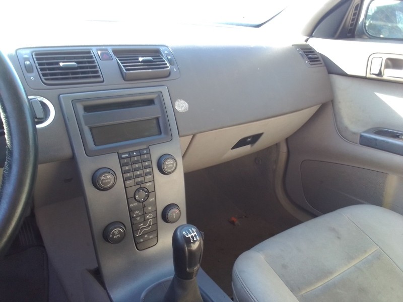 volvo s40 berlina del año 2006