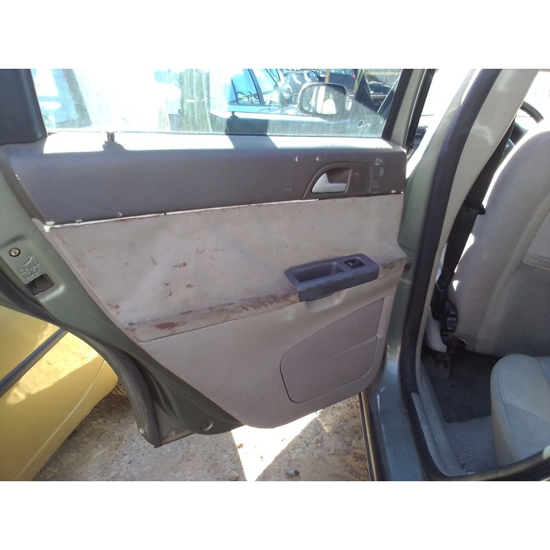 volvo s40 berlina del año 2006