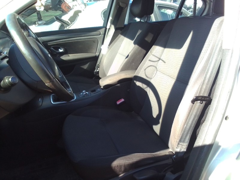 renault laguna iii del año 2008