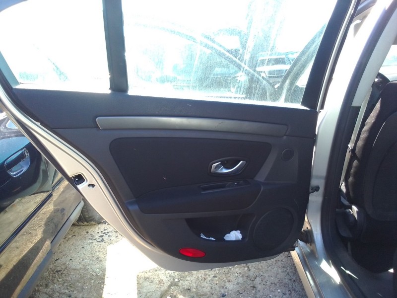 renault laguna iii del año 2008