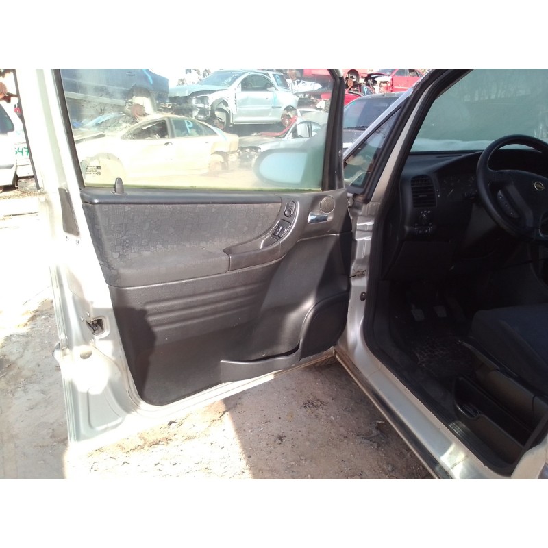 opel zafira a del año 2000