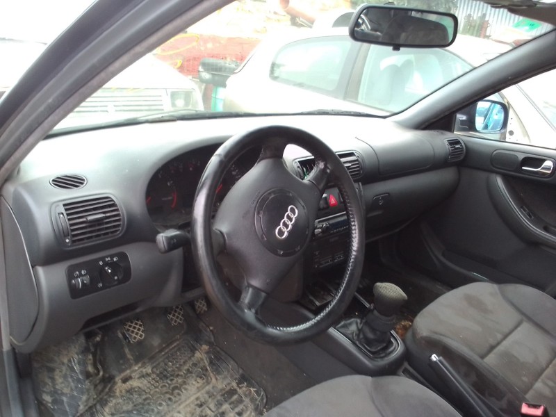 audi a3 (8l) del año 2000