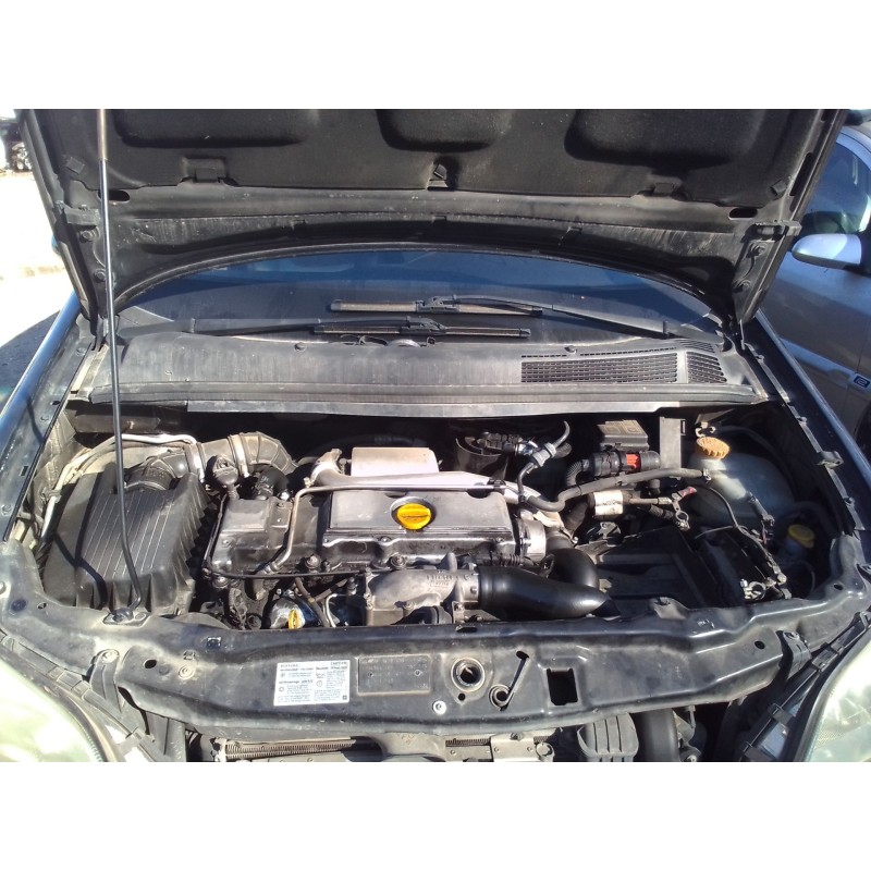 opel zafira a del año 2004