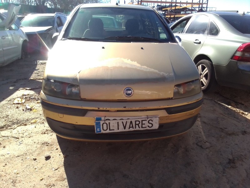 fiat punto berlina (188) del año 2001