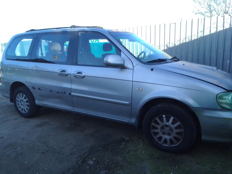 kia carnival ii del año 2003
