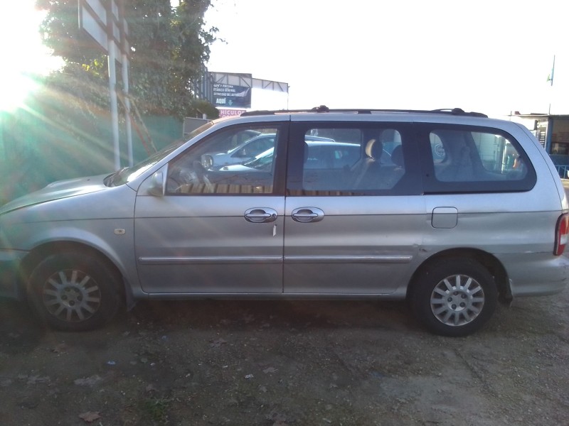 kia carnival ii del año 2003