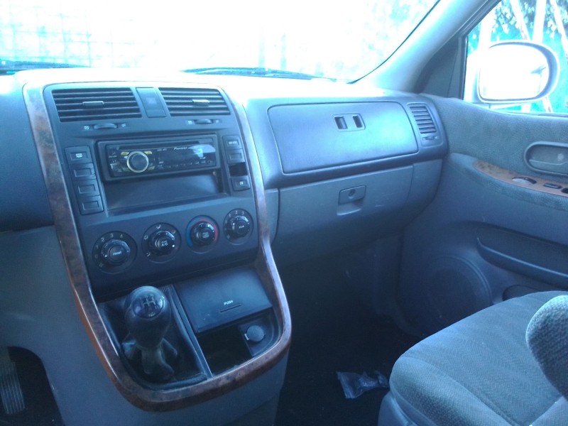 kia carnival ii del año 2003
