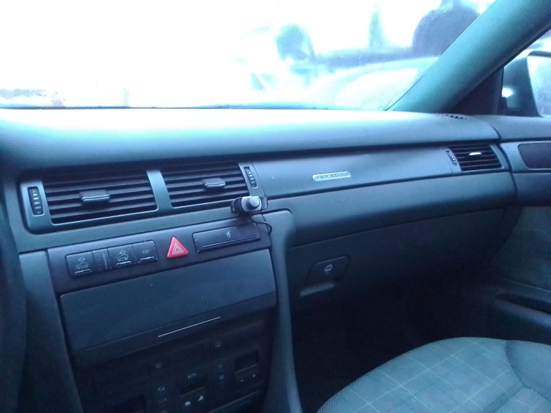 audi allroad quattro (4b5) del año 2000