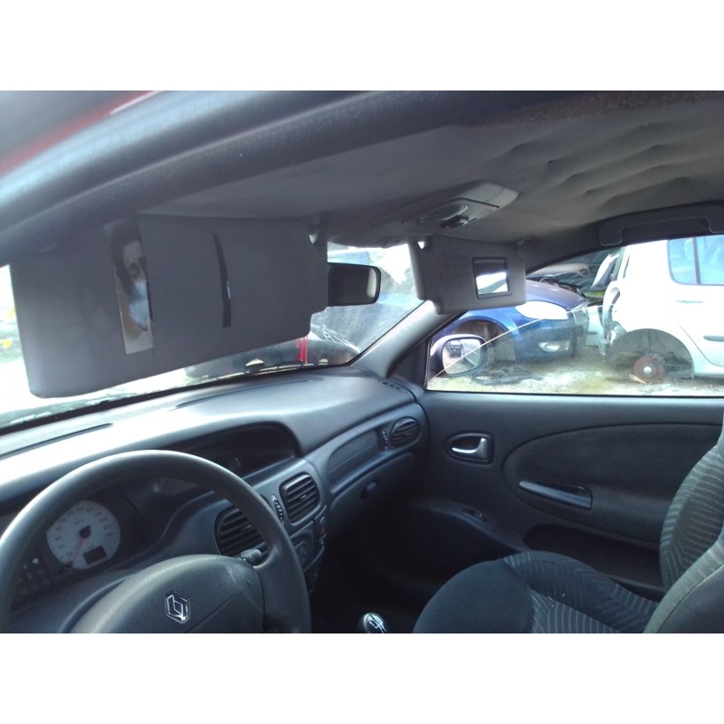 renault megane i coupe fase 2 del año 2002