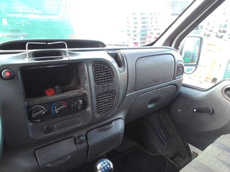 ford transit caja cerrada, larga (fy) (2000 =>) del año 2000