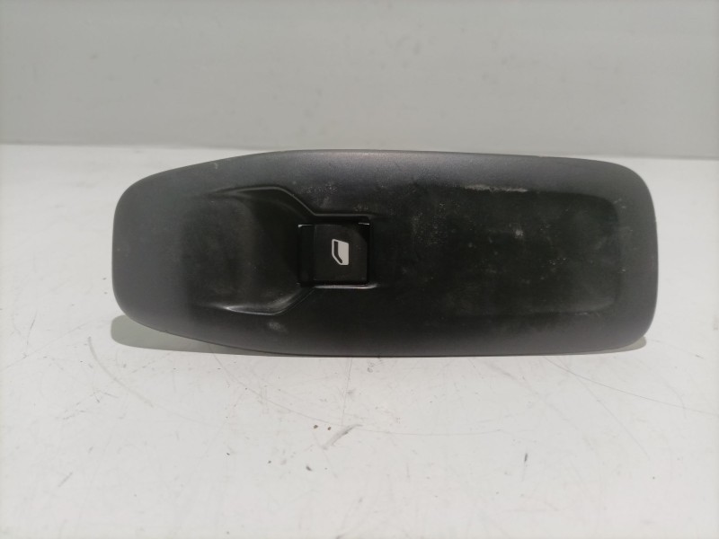 Recambio de mando elevalunas delantero derecho para peugeot 208 referencia OEM IAM 96751118ZD02  14006