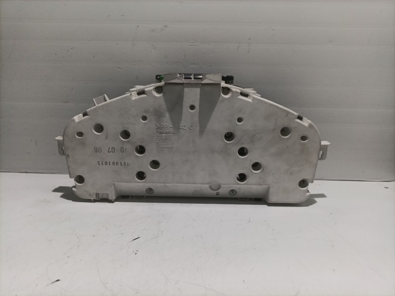 Recambio de cuadro instrumentos para volvo s40 berlina referencia OEM IAM 30710071 8602879 30786344