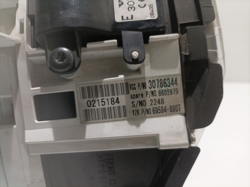 Recambio de cuadro instrumentos para volvo s40 berlina referencia OEM IAM 30710071 8602879 30786344