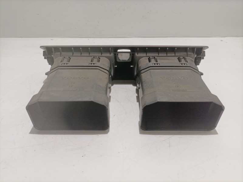Recambio de rejilla aireadora para volvo s40 berlina referencia OEM IAM 39879332  