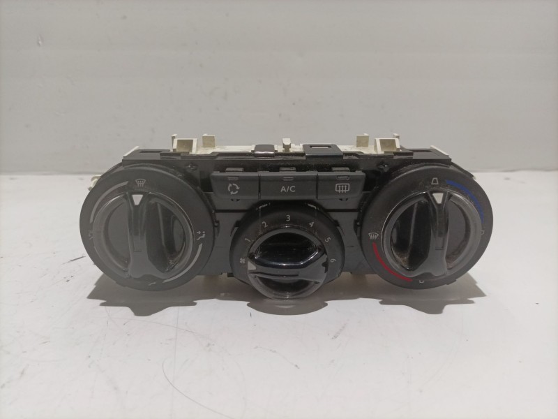 Recambio de mando calefaccion / aire acondicionado para peugeot 208 referencia OEM IAM 96722483 E1063173A T1013332G