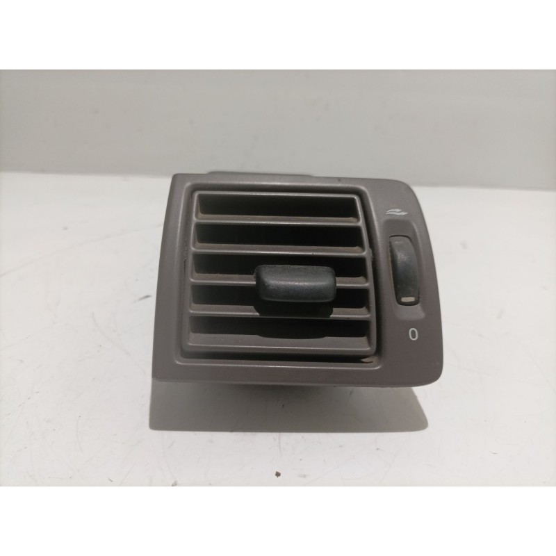 Recambio de rejilla aireadora para volvo s40 berlina referencia OEM IAM 39879330  