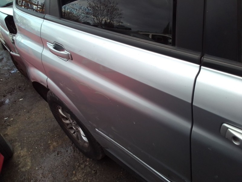 Recambio de puerta trasera derecha para ssangyong actyon referencia OEM IAM 0  