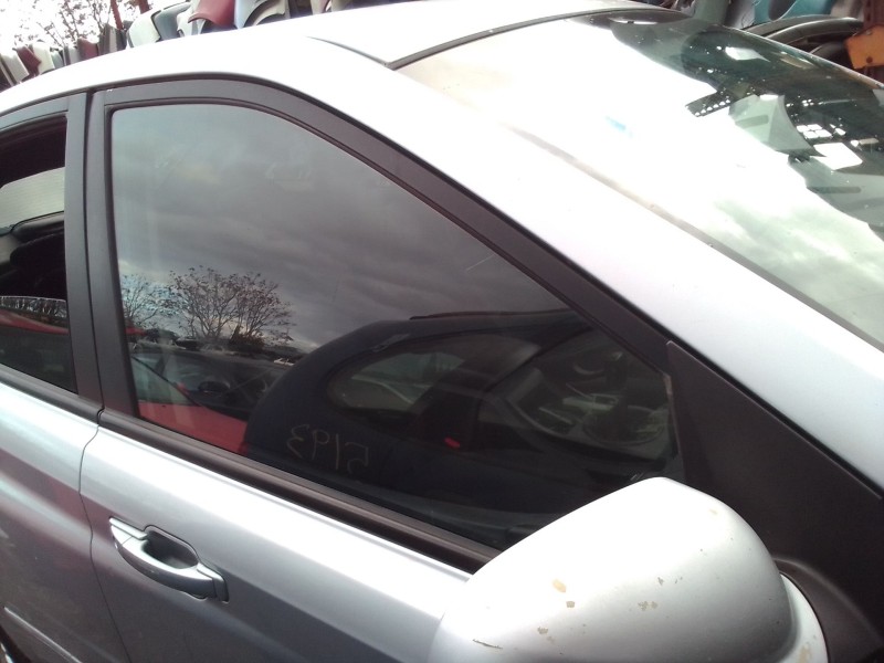 Recambio de puerta delantera derecha para ssangyong actyon referencia OEM IAM 0  