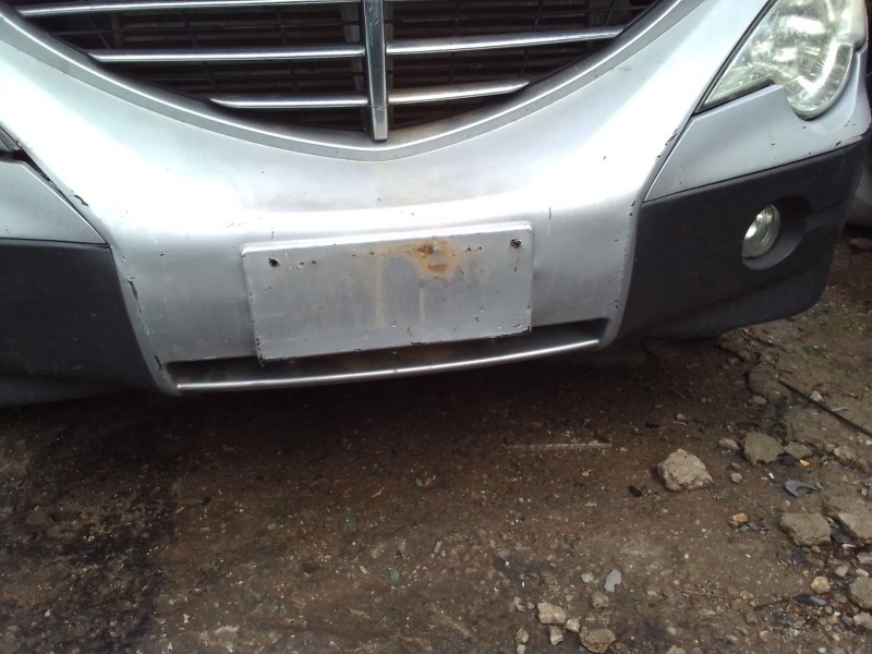 Recambio de paragolpes delantero para ssangyong actyon referencia OEM IAM 0  