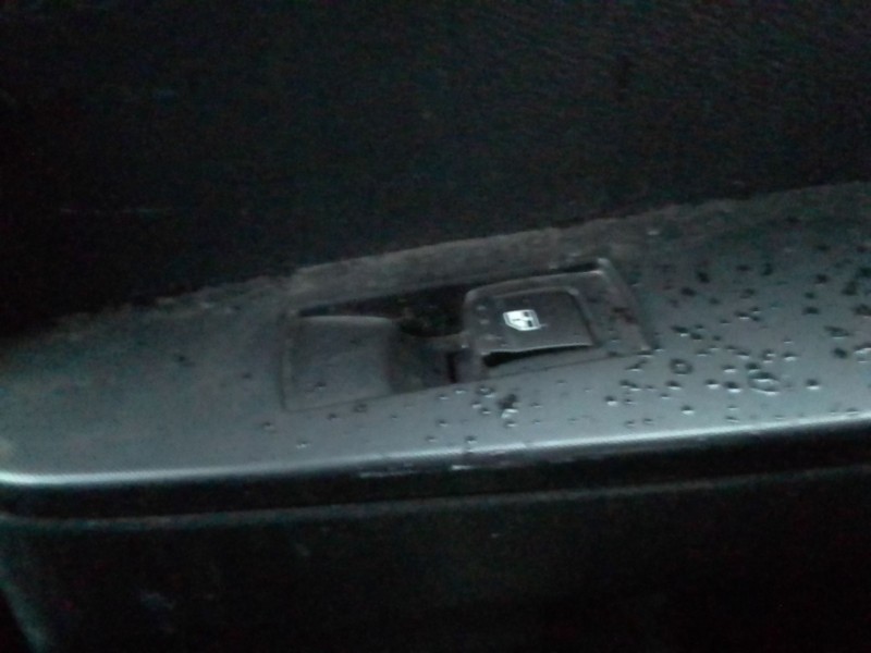 Recambio de mando elevalunas trasero derecho para ssangyong actyon referencia OEM IAM 0  