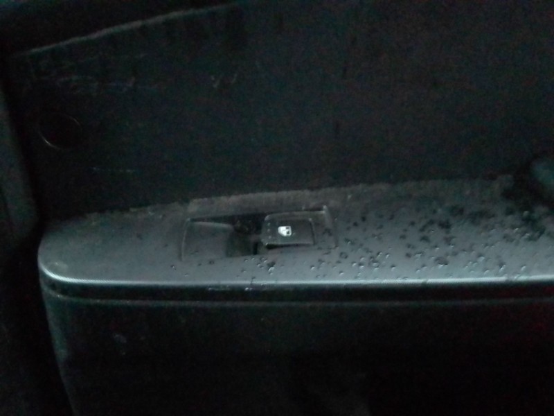 Recambio de mando elevalunas trasero derecho para ssangyong actyon referencia OEM IAM 0  