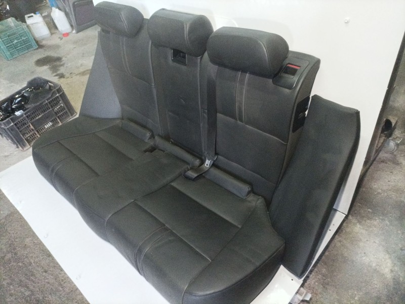 Recambio de asientos traseros para bmw x3 (e83) referencia OEM IAM   