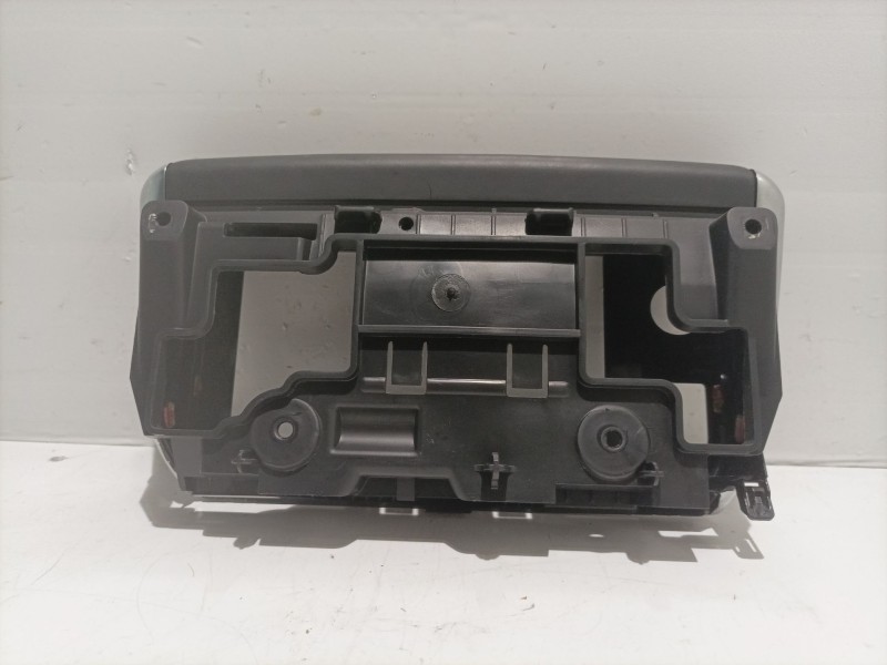 Recambio de mascara de radio para peugeot 208 referencia OEM IAM 9672846077 44557M 1131281X