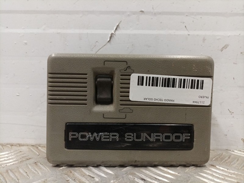 Recambio de mando techo solar para mitsubishi pajero referencia OEM IAM MB487961  