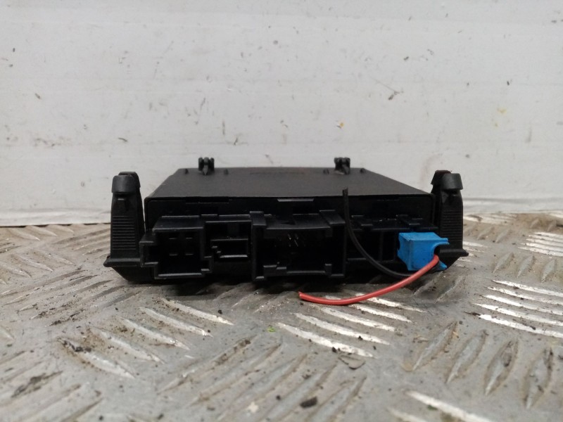 Recambio de modulo electronico para mercedes clase c (w203) berlina referencia OEM IAM 2038206526 351369 