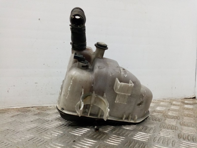 Recambio de deposito expansion para mercedes clase c (w203) berlina referencia OEM IAM 2034701620 2035000049 