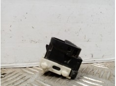 Recambio de mando elevalunas trasero izquierdo para mercedes clase c (w203) berlina referencia OEM IAM 20382002109116   2