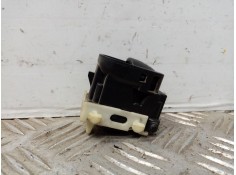 Recambio de mando elevalunas trasero derecho para mercedes clase c (w203) berlina referencia OEM IAM 20382002109116   2