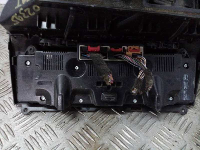 Recambio de mando climatizador para seat altea (5p1) green   |   06.06 - 12.09 | 2006 - 2009 | 105 cv / 77 kw referencia OEM IAM