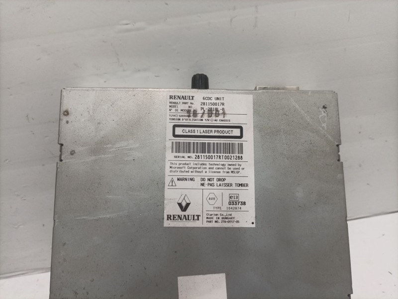 Recambio de sistema audio / radio cd para renault laguna iii referencia OEM IAM 281150017R 281150017RT0021288 PL2818LB