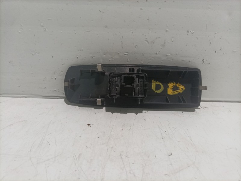 Recambio de mando elevalunas delantero derecho para renault laguna iii referencia OEM IAM 809600004R  