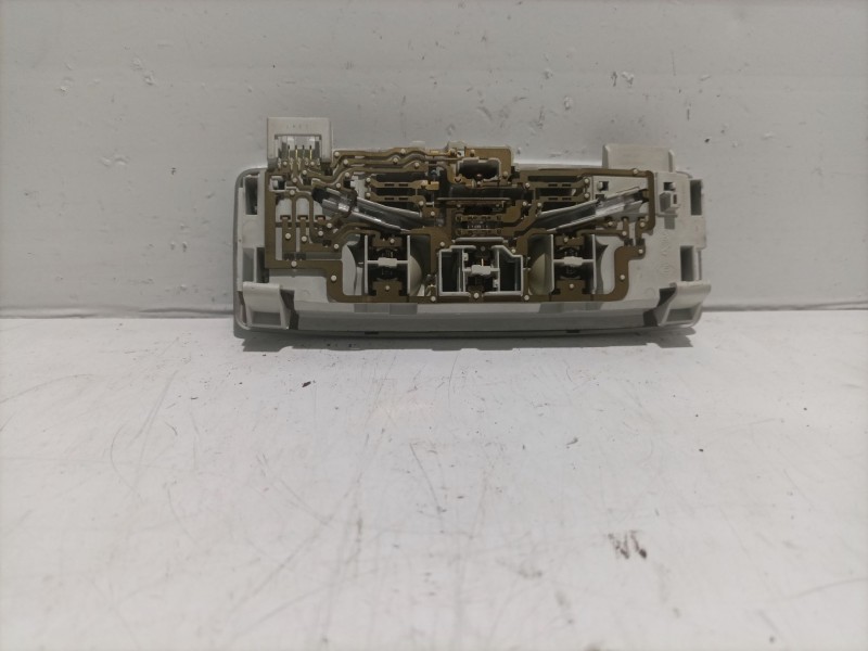 Recambio de luz interior para renault laguna iii referencia OEM IAM 264300005R  