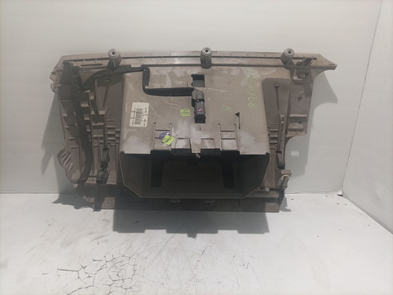 Recambio de guantera para volvo s40 berlina referencia OEM IAM 39871859  8626141