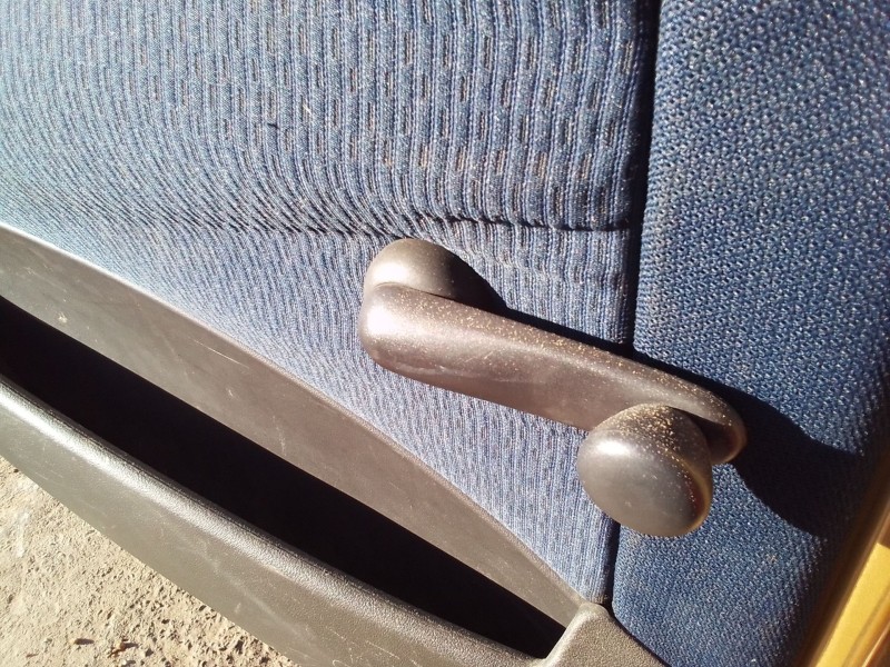 Recambio de maneta elevalunas trasera izquierda para fiat punto berlina (188) referencia OEM IAM 0  