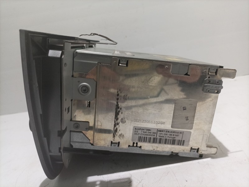 Recambio de sistema audio / radio cd para seat leon (1p1) referencia OEM IAM 1P1035186B  