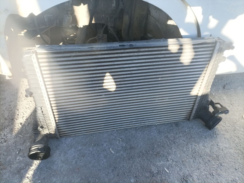Recambio de intercooler para seat leon (1p1) referencia OEM IAM 1K0145803A M830053A CI83000P