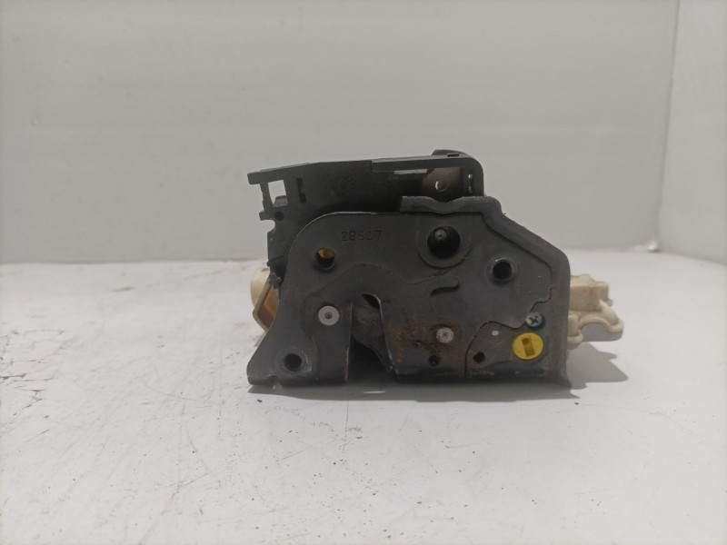 Recambio de cerradura puerta trasera izquierda para seat leon (1p1) referencia OEM IAM 1P0839015  