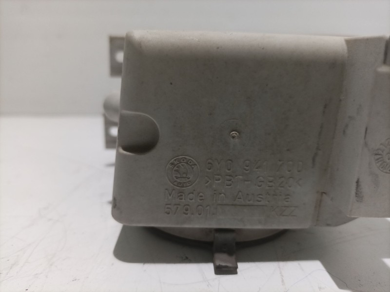 Recambio de faro antiniebla derecho para skoda fabia (6y2/6y3) 1.4 referencia OEM IAM   