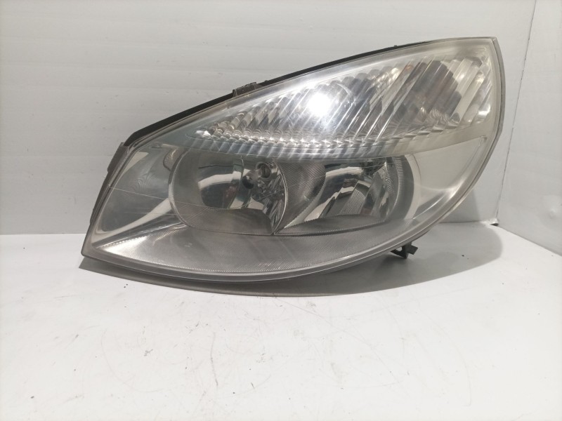 Recambio de faro izquierdo para renault scenic ii 2.0 dci diesel cat referencia OEM IAM 15810300u  
