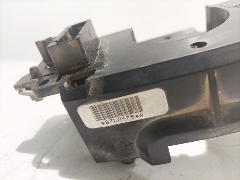 Recambio de mando limpia para volvo xc90 t6 geartronic referencia OEM IAM 8685487  